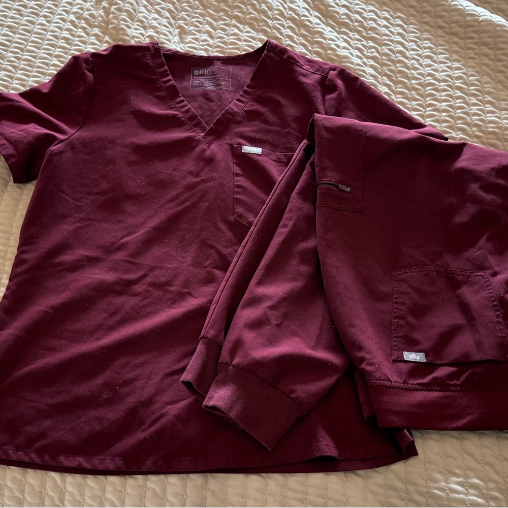 Figs Wine Red Women’s Scrub Set